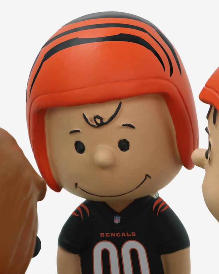 Cincinnati Bengals Peanuts Huddle Mini Bobblehead Scene FOCO - FOCO.com