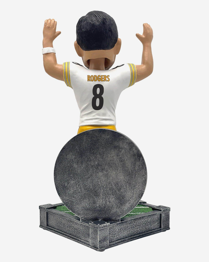 Aaron Rodgers Pittsburgh Steelers Debut Gamebreaker Bobblehead FOCO - FOCO.com