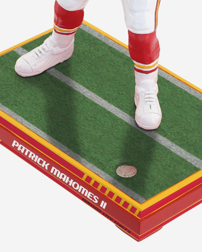 Patrick Mahomes Kansas City Chiefs Magnetized Bobble Dubblz Bobblehead FOCO - FOCO.com