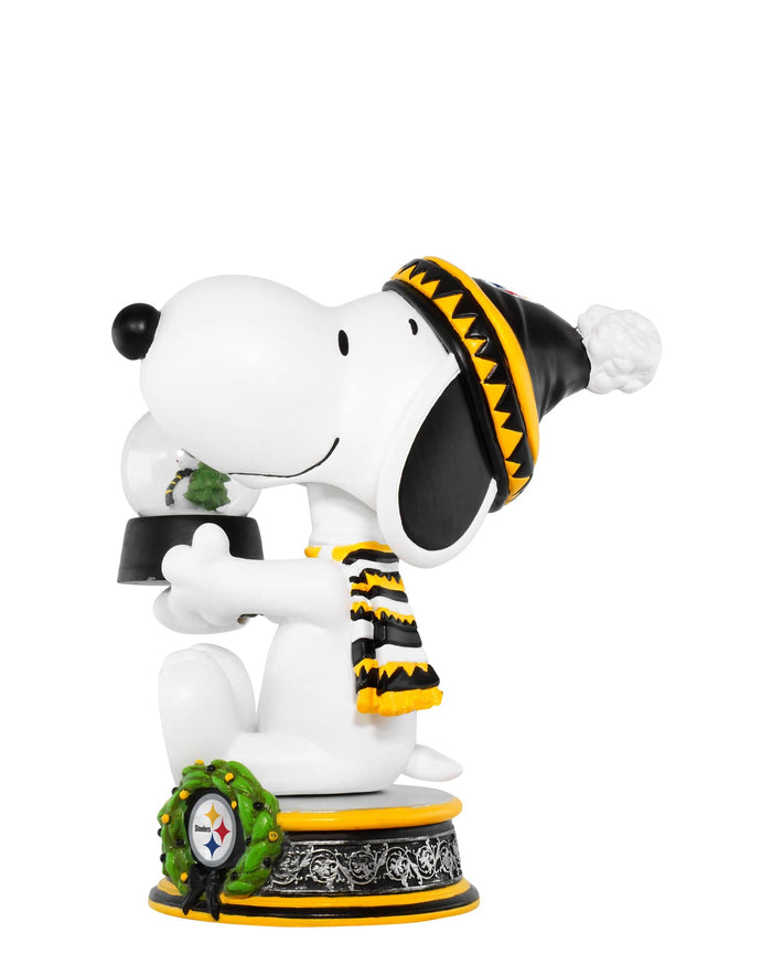 Pittsburgh Steelers Snoopy Peanuts Snow Globe Bobblehead FOCO - FOCO.com