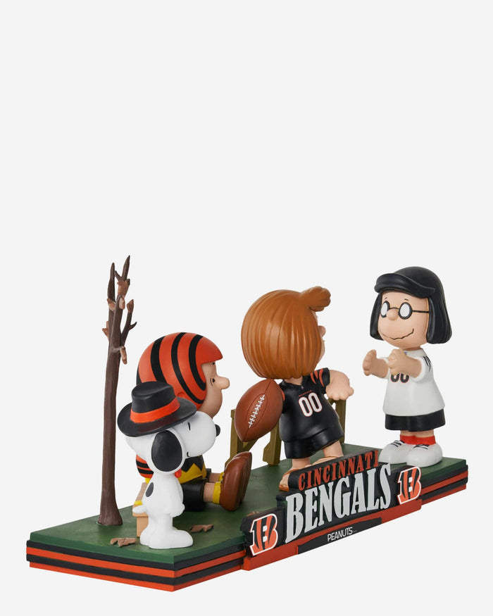 Cincinnati Bengals Peanuts Gang Mini Bobblehead Scene FOCO - FOCO.com