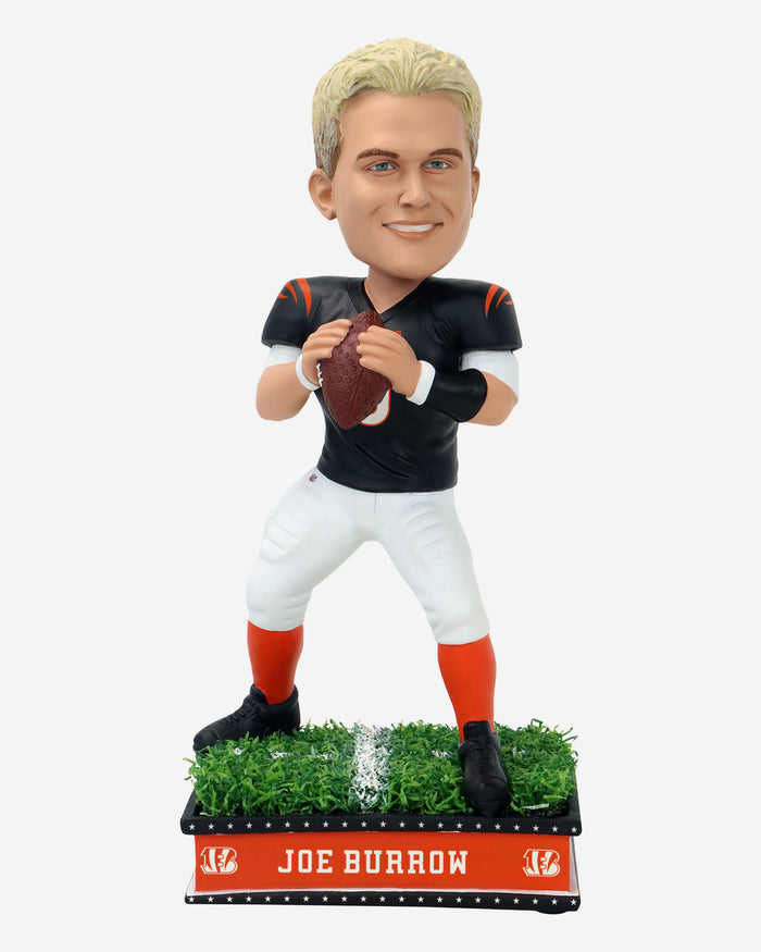 Joe Burrow Cincinnati Bengals Field Star Bobblehead FOCO - FOCO.com