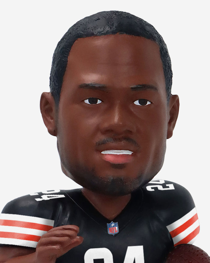 Nick Chubb Cleveland Browns Field Star Bobblehead FOCO - FOCO.com