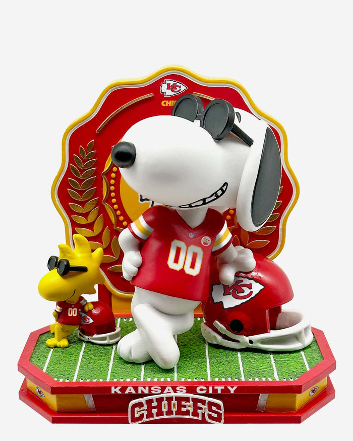 Kansas City Chiefs Snoopy & Woodstock Joe Cool Peanuts Dual Bobblehead FOCO - FOCO.com