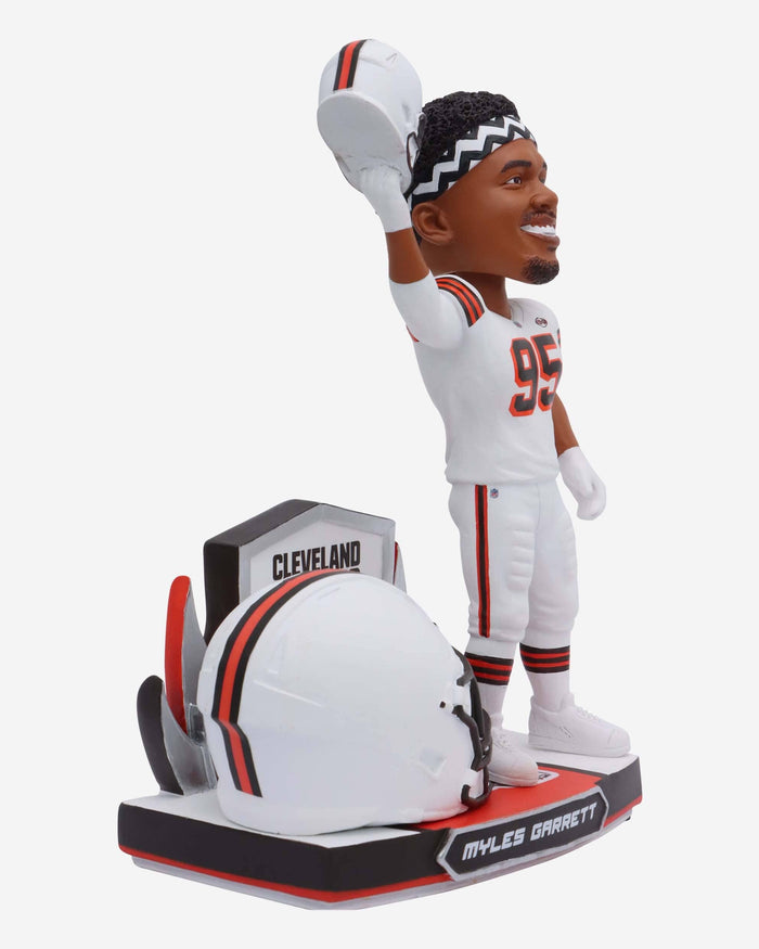 Myles Garrett Cleveland Browns 2023 Alternate Helmet Bobblehead FOCO - FOCO.com