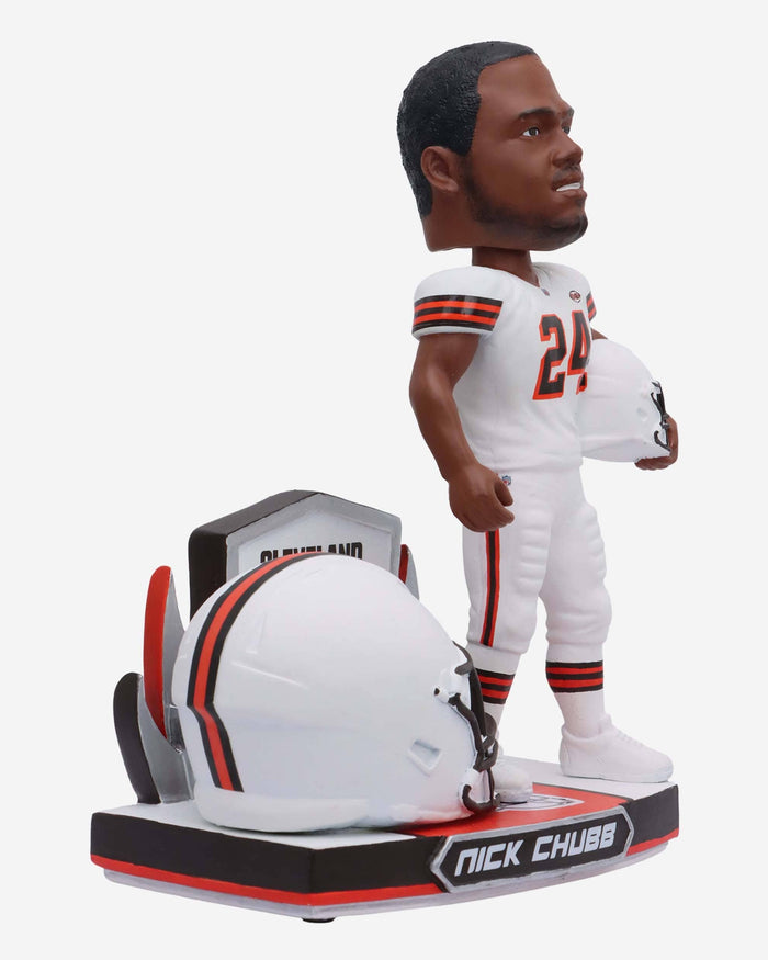 Nick Chubb Cleveland Browns 2023 Alternate Helmet Bobblehead FOCO - FOCO.com