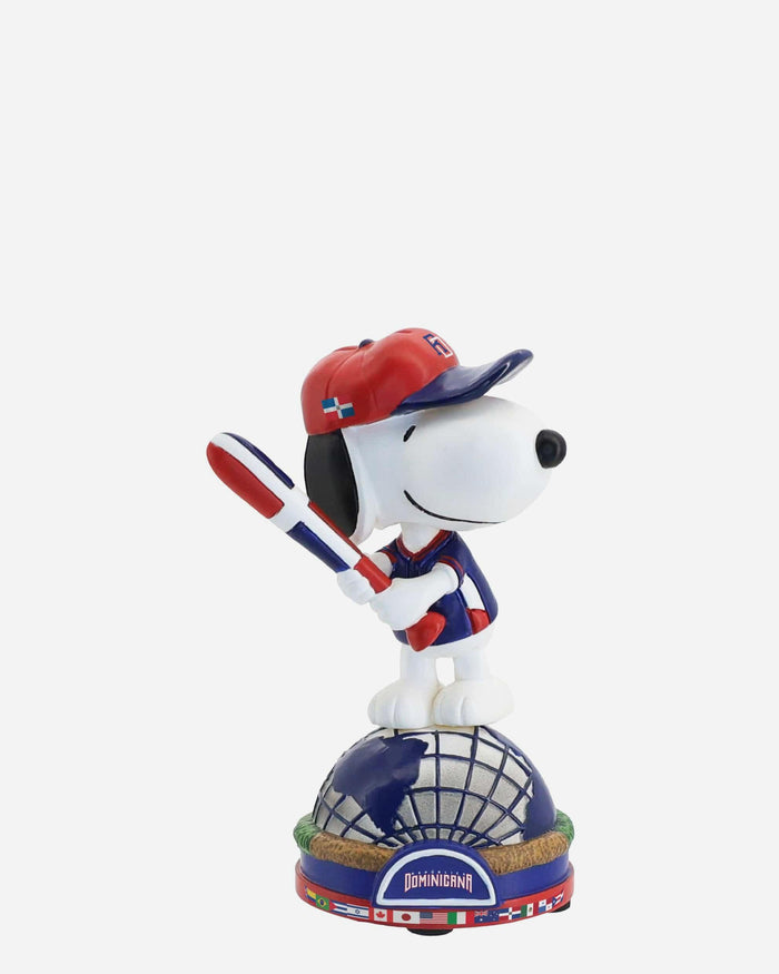 Dominican Republic Snoopy Peanuts 2026 World Baseball Classic Bobblehead FOCO - FOCO.com