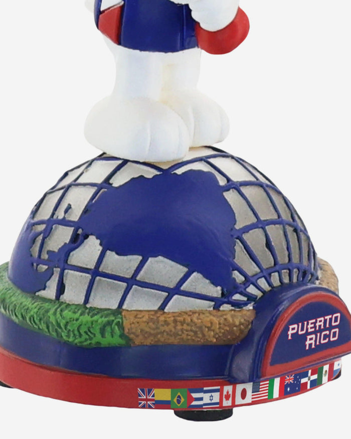 Puerto Rico Snoopy Peanuts 2026 World Baseball Classic Bobblehead FOCO - FOCO.com