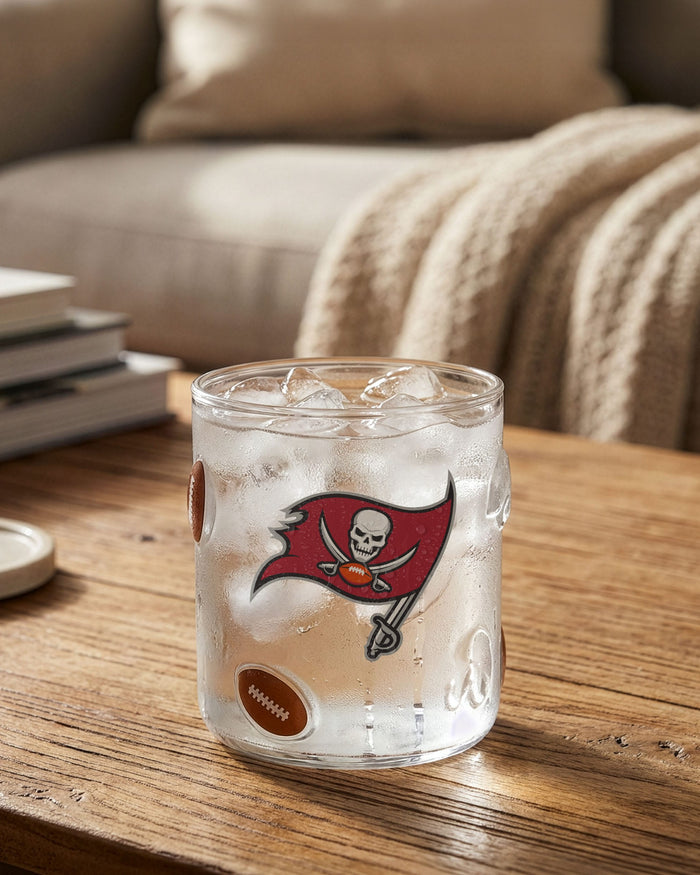Tampa Bay Buccaneers Team Logo 17 oz Glass Cup