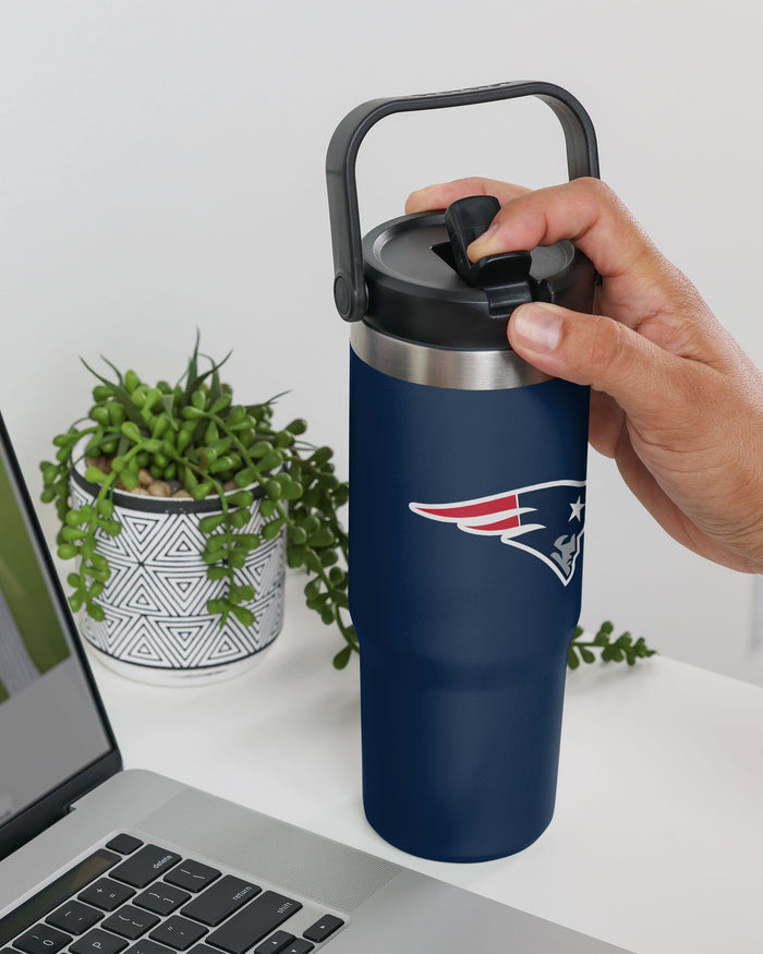 New England Patriots 30 oz Straw Tumbler FOCO - FOCO.com