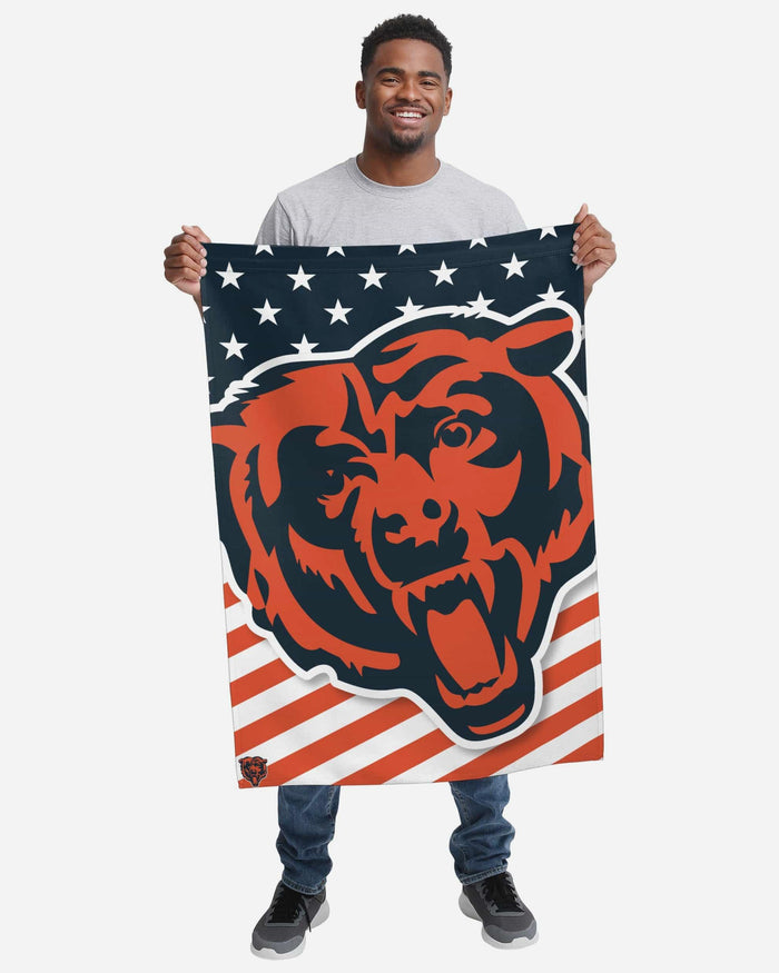 Chicago Bears Big Logo Americana Vertical Flag FOCO - FOCO.com