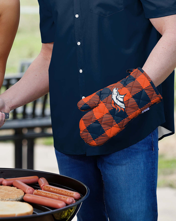 Denver Broncos Plaid Oven Mitt FOCO - FOCO.com