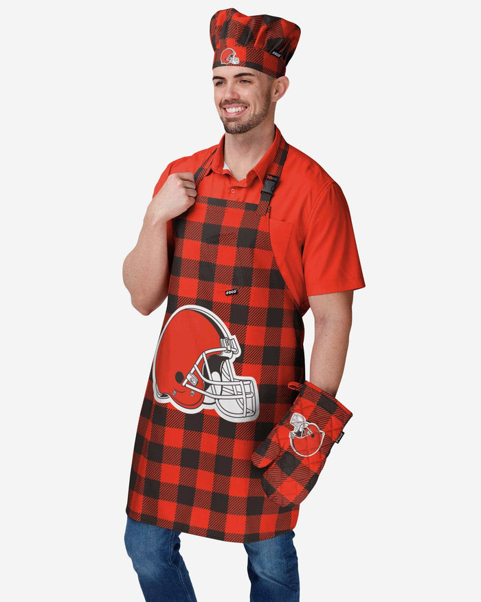 Cleveland Browns Plaid Chef Set FOCO - FOCO.com