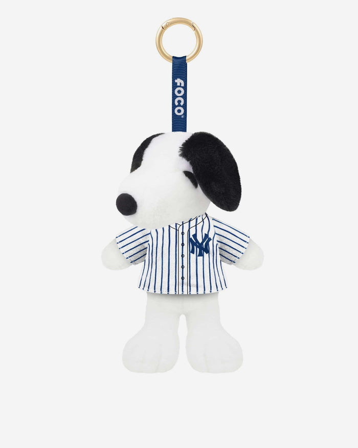 New York Yankees Plush Snoopy Peanuts Bag Charm Keychain FOCO - FOCO.com