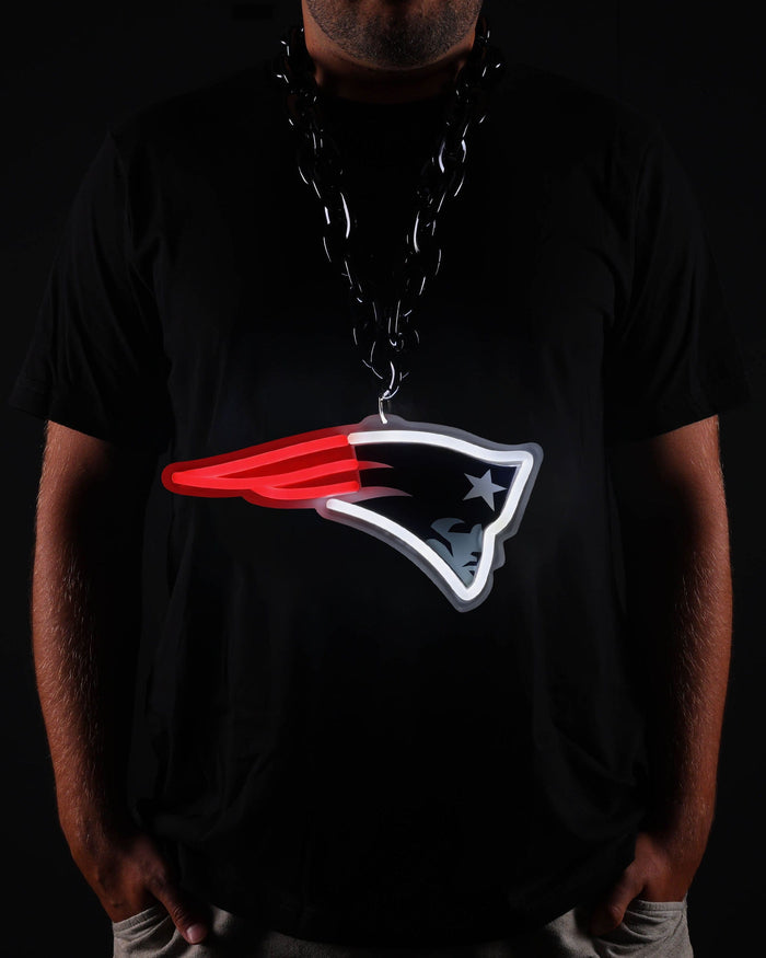 New England Patriots Neon Light Up Big Logo Chain FOCO - FOCO.com