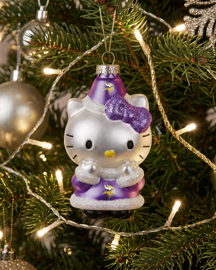 Minnesota Vikings Hello Kitty® Glitter Ornament FOCO - FOCO.com