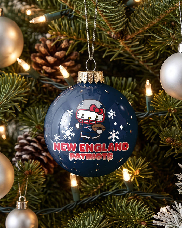 New England Patriots Hello Kitty® Glass Ball Ornament FOCO - FOCO.com