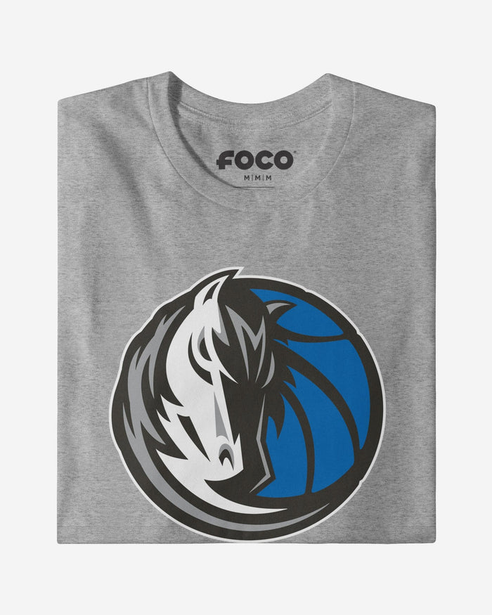 Dallas Mavericks Primary Logo T-Shirt FOCO True Royal S - FOCO.com