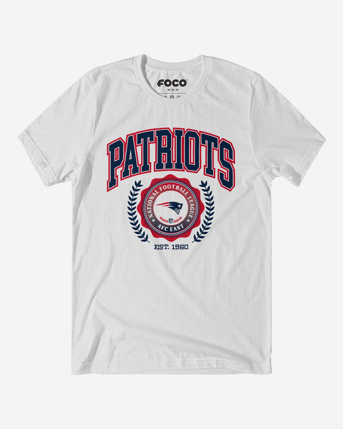 New England Patriots Team Crest T-Shirt FOCO White S - FOCO.com