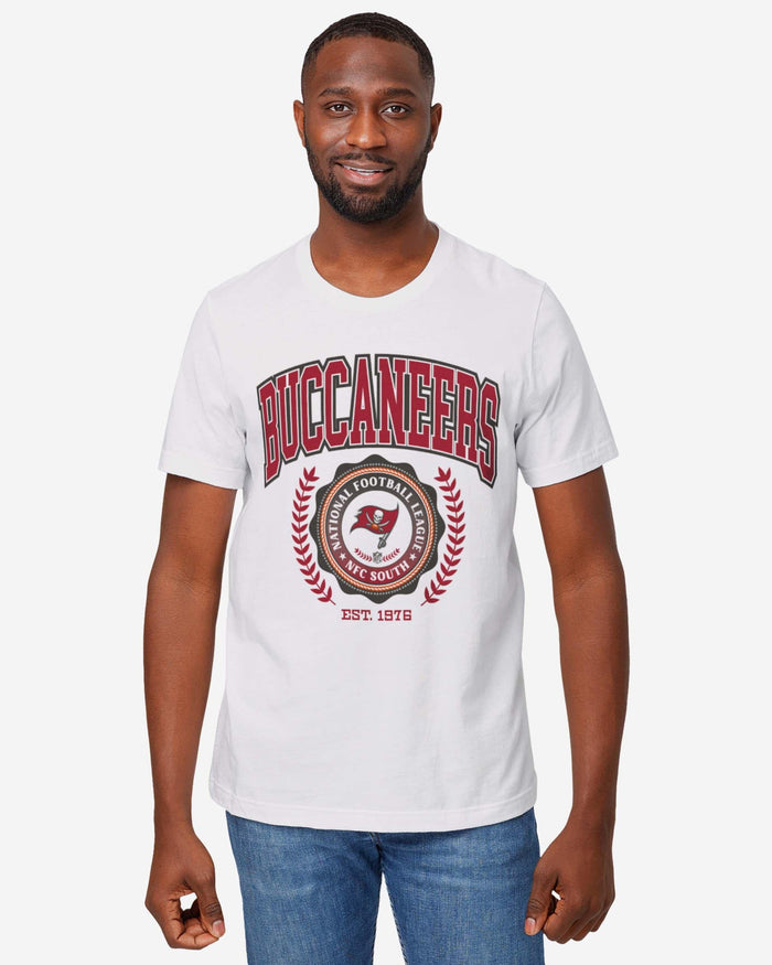 Tampa Bay Buccaneers Team Crest T-Shirt FOCO - FOCO.com