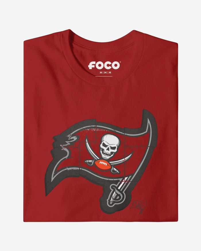 Tampa Bay Buccaneers Rivet Logo T-Shirt FOCO S - FOCO.com