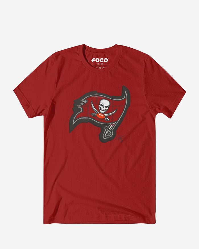 Tampa Bay Buccaneers Rivet Logo T-Shirt FOCO S - FOCO.com