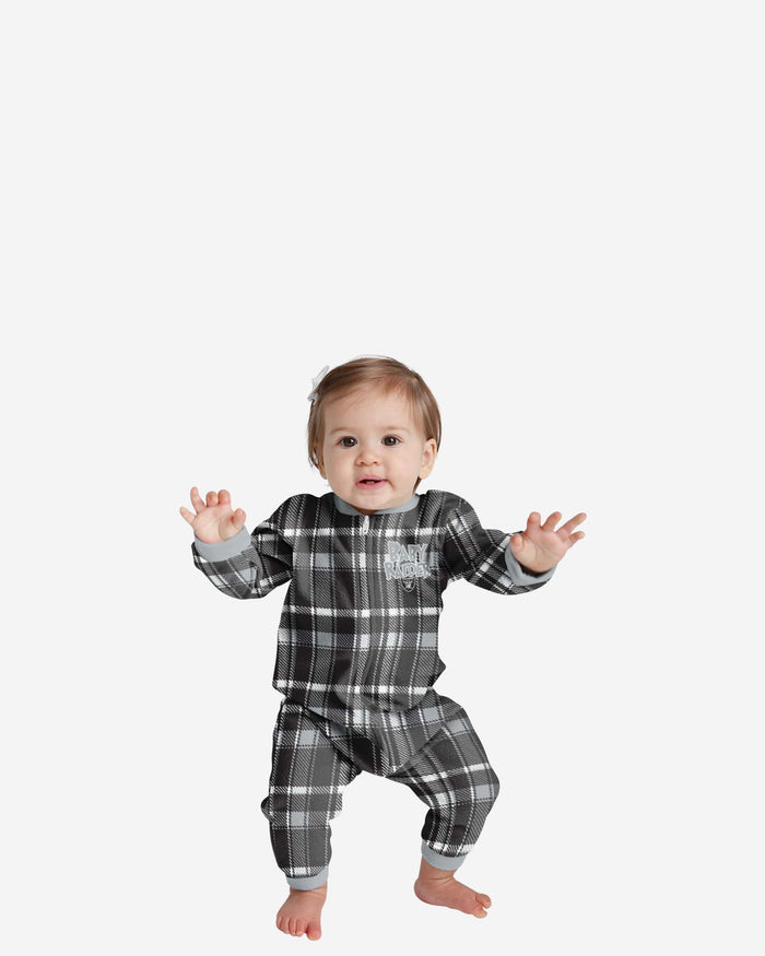 Las Vegas Raiders Infant Plaid Family Holiday Pajamas FOCO 12 mo - FOCO.com