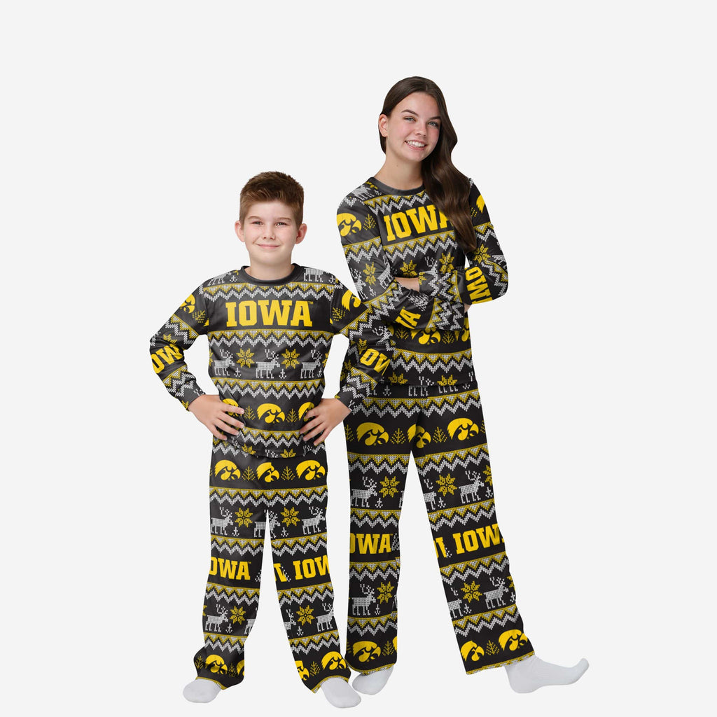 Iowa Hawkeyes Youth Ugly Pattern Family Holiday Pajamas FOCO 4 - FOCO.com