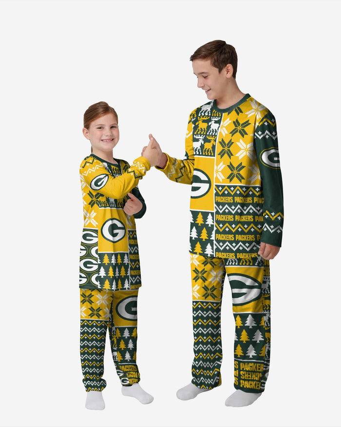 Green Bay Packers Youth Busy Block Family Holiday Pajamas FOCO 4 - FOCO.com