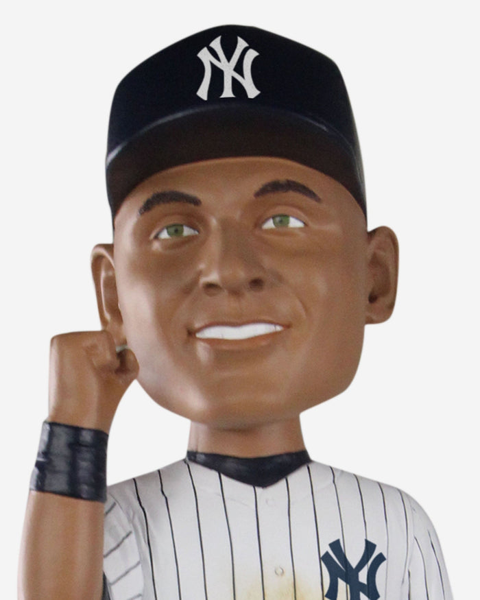 Derek Jeter New York Yankees The Captain 18 in Bobblehead FOCO - FOCO.com