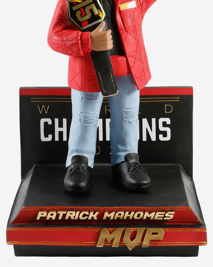 Patrick Mahomes Kansas City Chiefs Parade 3 Ft Bobblehead FOCO - FOCO.com