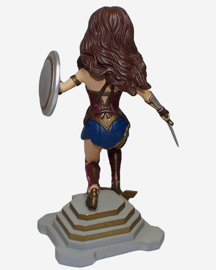 Wonder Woman™ Justice League™ DC Bobblehead FOCO - FOCO.com