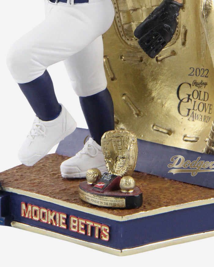 Mookie Betts Los Angeles Dodgers 2022 Gold Glove Bobblehead FOCO - FOCO.com