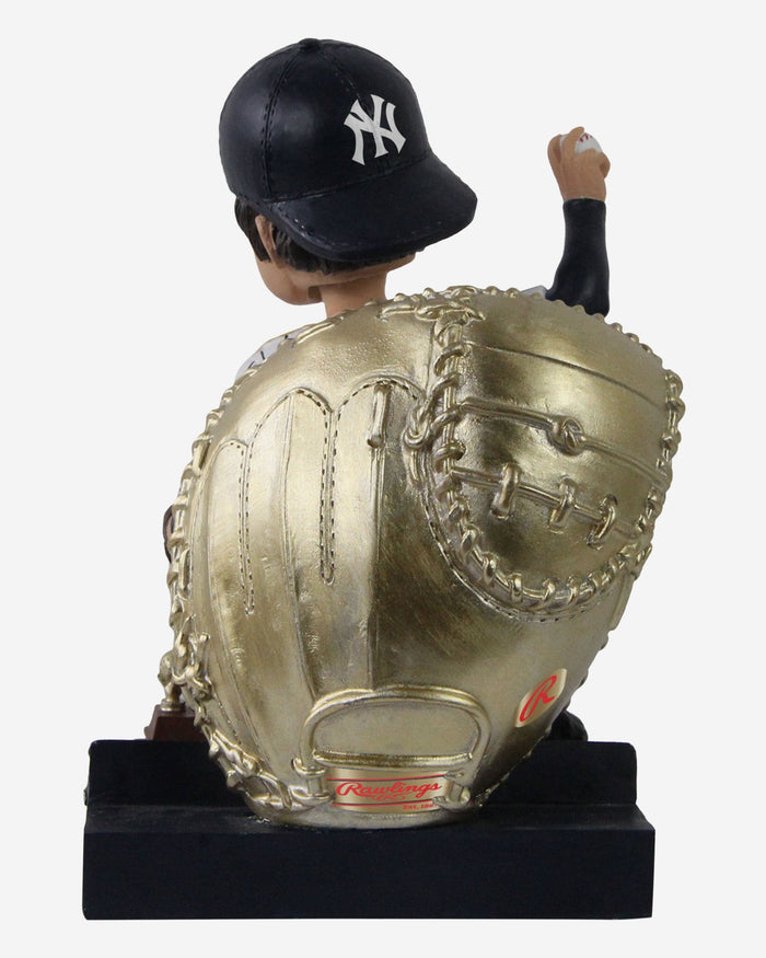 Thurman Munson New York Yankees 1975 Gold Glove Bobblehead FOCO - FOCO.com