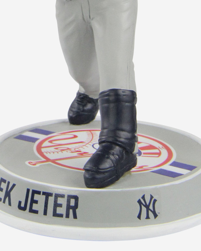 Derek Jeter New York Yankees Variant Bighead Bobblehead FOCO - FOCO.com