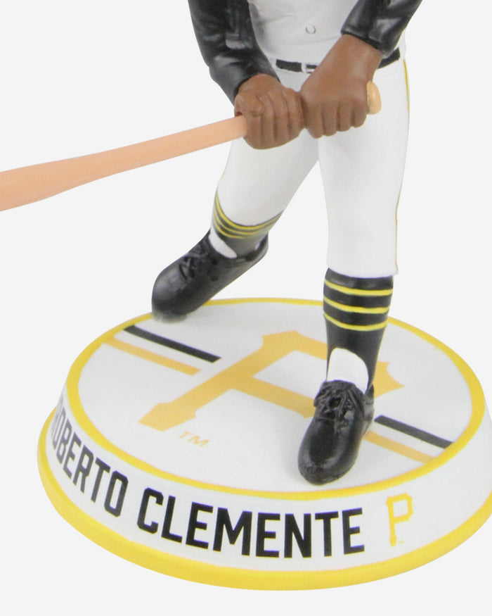 Roberto Clemente Pittsburgh Pirates 2023 Home Jersey Bighead Bobblehead MLB  at 's Sports Collectibles Store