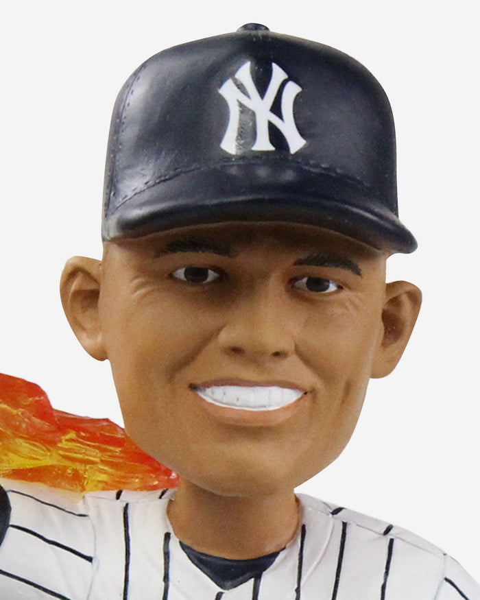 Mariano Rivera New York Yankees Cutter Bobblehead FOCO - FOCO.com