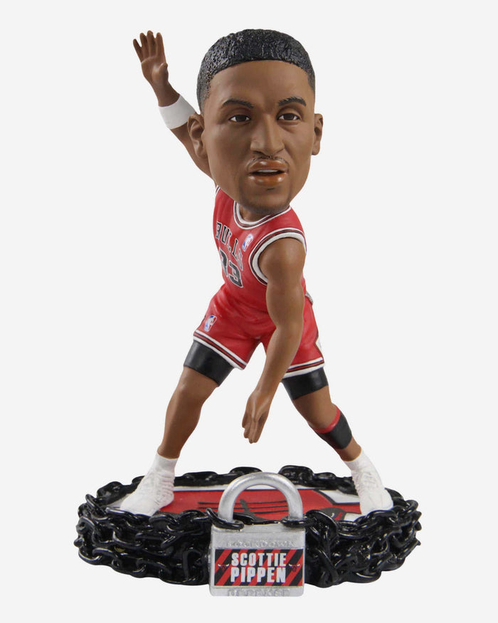 Scottie Pippen Chicago Bulls Lockdown Defense Bobblehead FOCO - FOCO.com