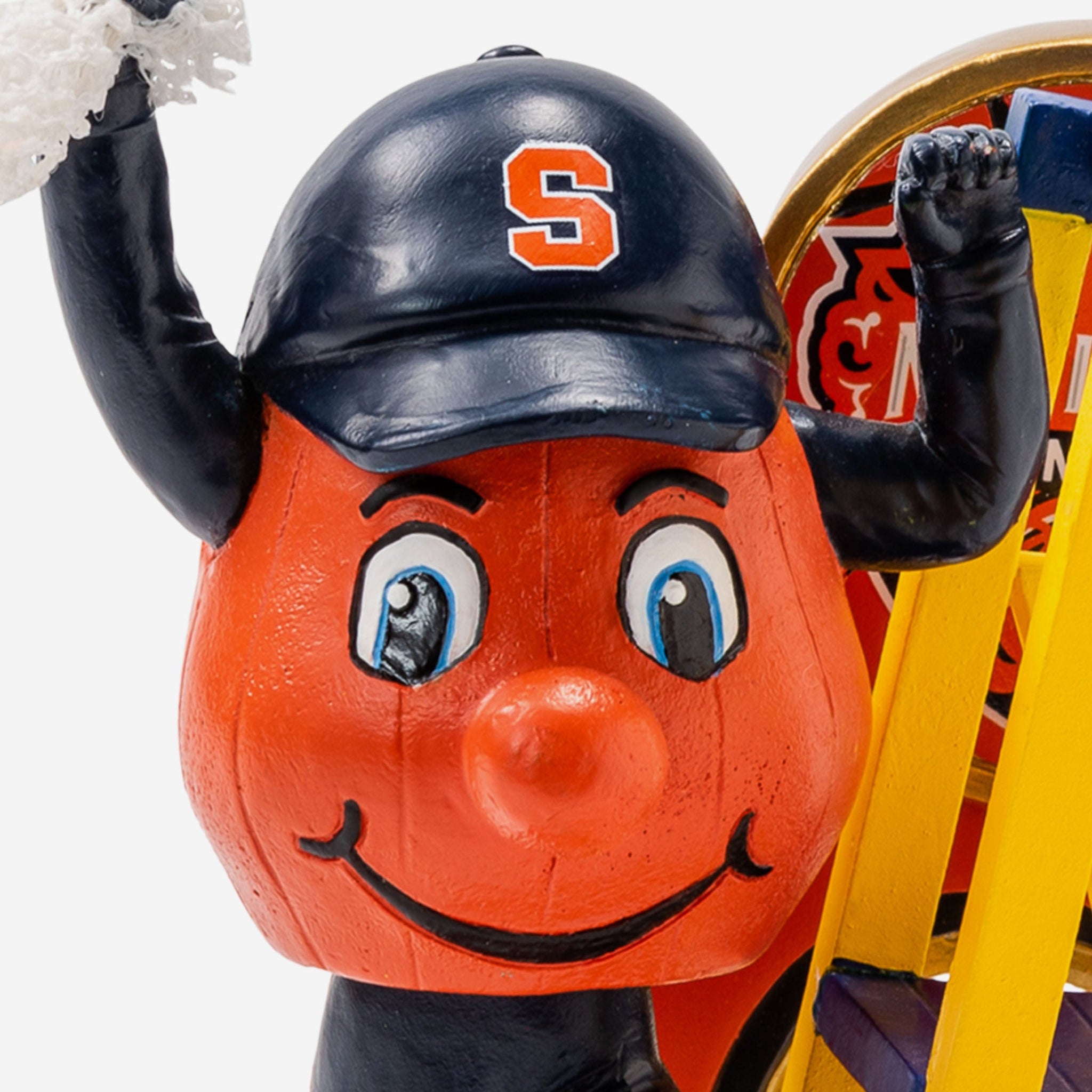 Did SU get a new mascot? : r/Syracuse
