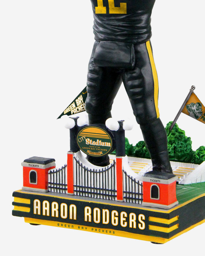 Aaron Rodgers Green Bay Packers 1950 Classic Jersey Bobblehead FOCO - FOCO.com