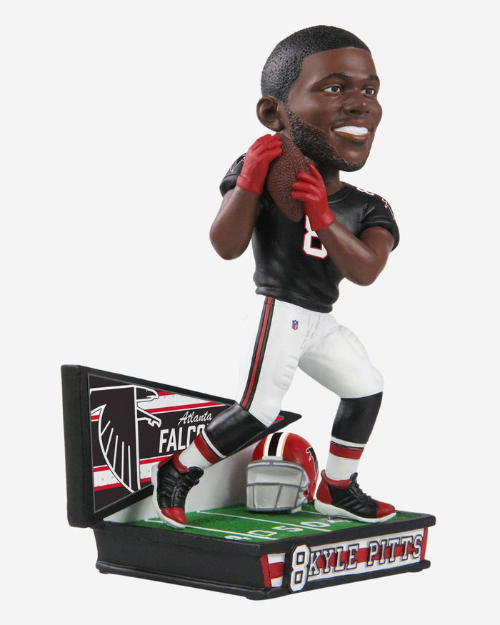 Kyle Pitts Atlanta Falcons Retro Uniform Bobblehead FOCO - FOCO.com