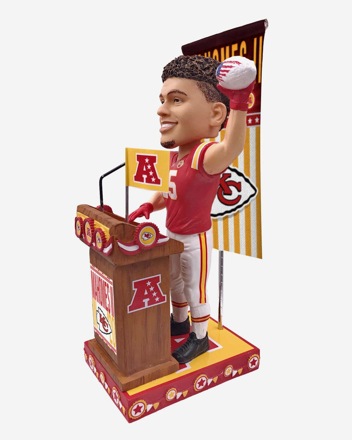 Patrick Mahomes Kansas City Chiefs Swing Vote Series Bobblehead FOCO - FOCO.com