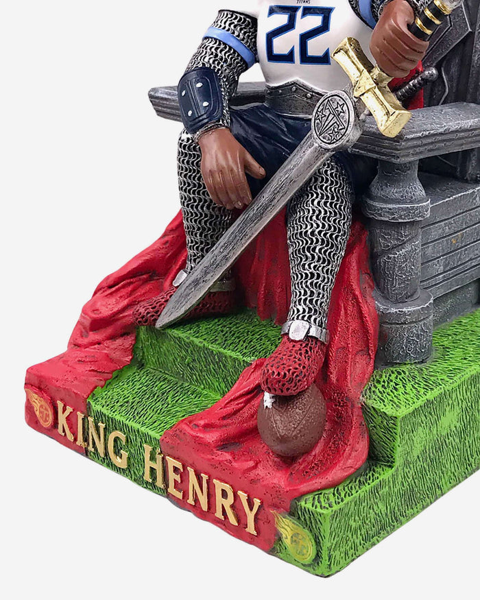 Derrick Henry Tennessee Titans Throne Bobblehead FOCO - FOCO.com