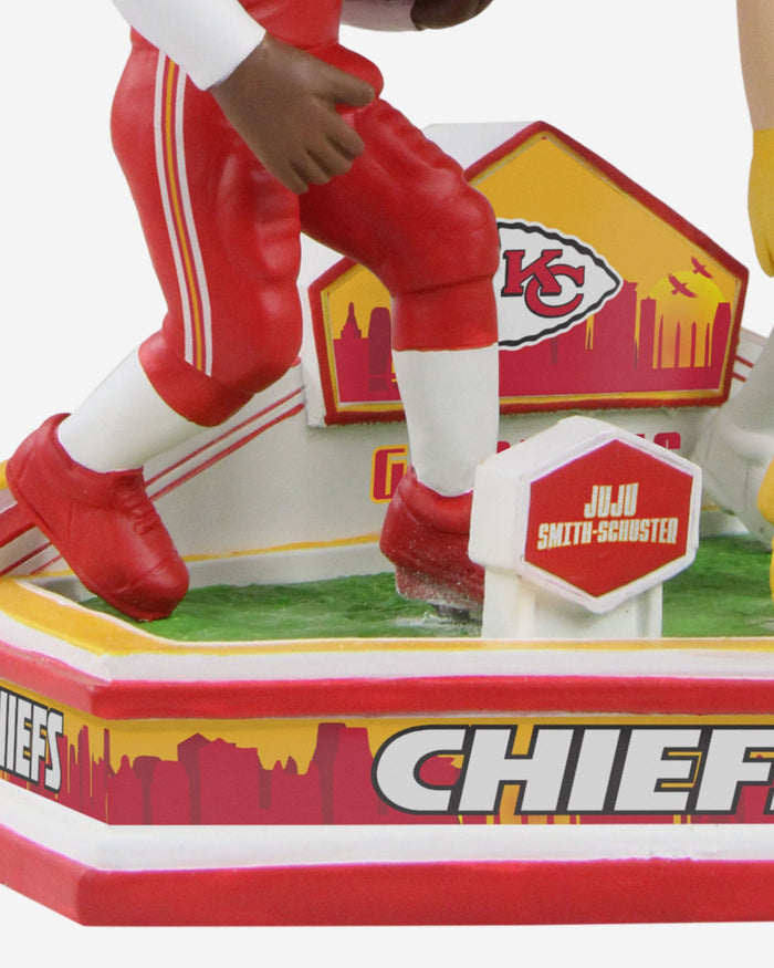 Patrick Mahomes & Travis Kelce & Juju Smith-Schuster Kansas City Chiefs Triple Bobblehead FOCO - FOCO.com