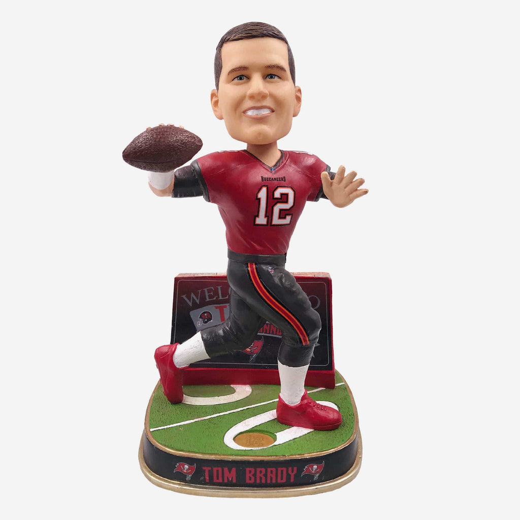 Tom Brady Tampa Bay Buccaneers Welcome Bobblehead FOCO - FOCO.com