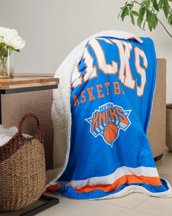 New York Knicks Team Property Sherpa Plush Throw Blanket FOCO - FOCO.com