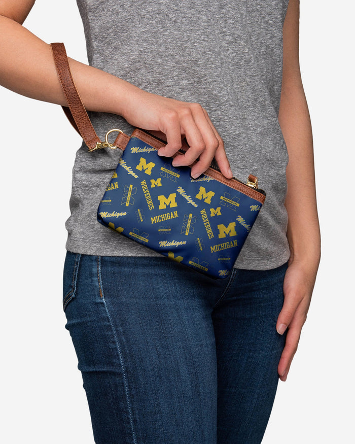 Michigan Wolverines Printed Collection Repeat Logo Wristlet FOCO - FOCO.com