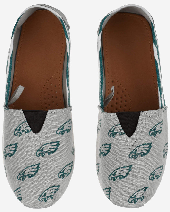 Philadelphia Eagles Womens Stripe Canvas Shoe FOCO - FOCO.com