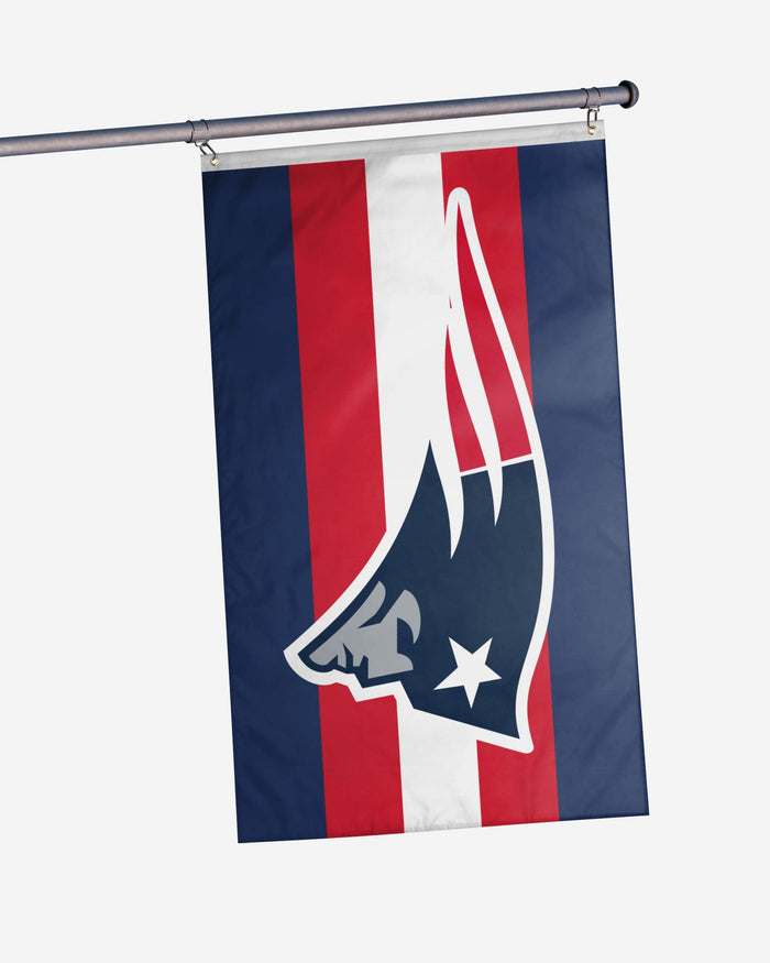 New England Patriots Big Logo Team Stripe Horizontal Flag FOCO - FOCO.com