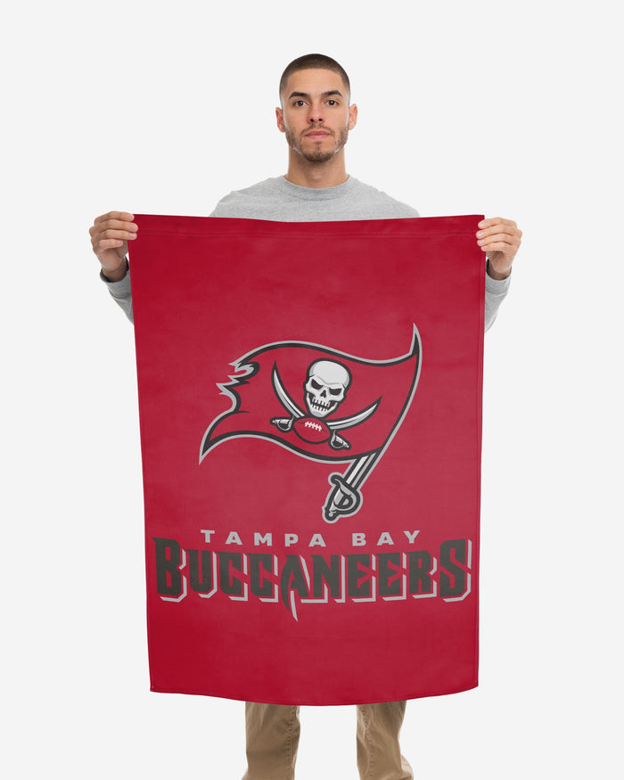 Tampa Bay Buccaneers Solid Vertical Flag FOCO - FOCO.com